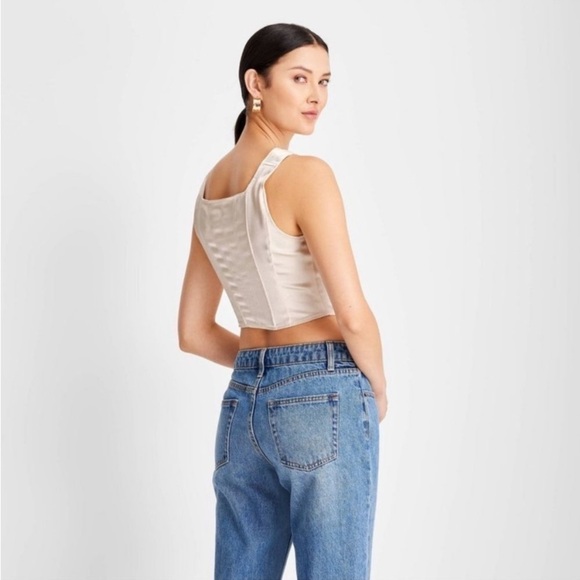 FUTURE COLLECTIVE Kahlana
Barfield Brown Women's Zip-Front
Bustier - Picture 2 of 7